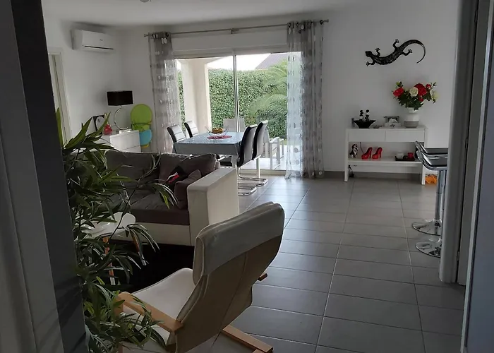 En Corse Sur La Cote Est Vila Santa-Maria-Poggio (Corsica)